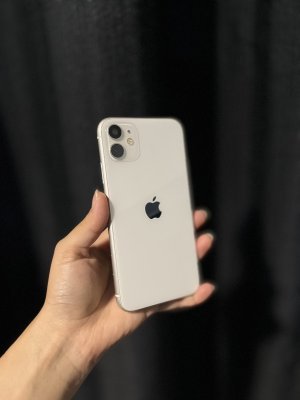 IPHONE 11